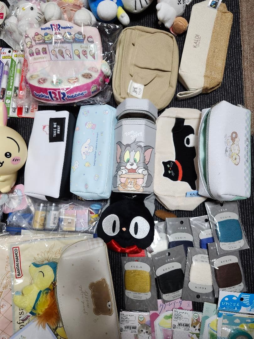 ポケモン　ちいかわ　サンリオ　メモ帳　筆箱　糸　すみっコぐらし　まとめ売り