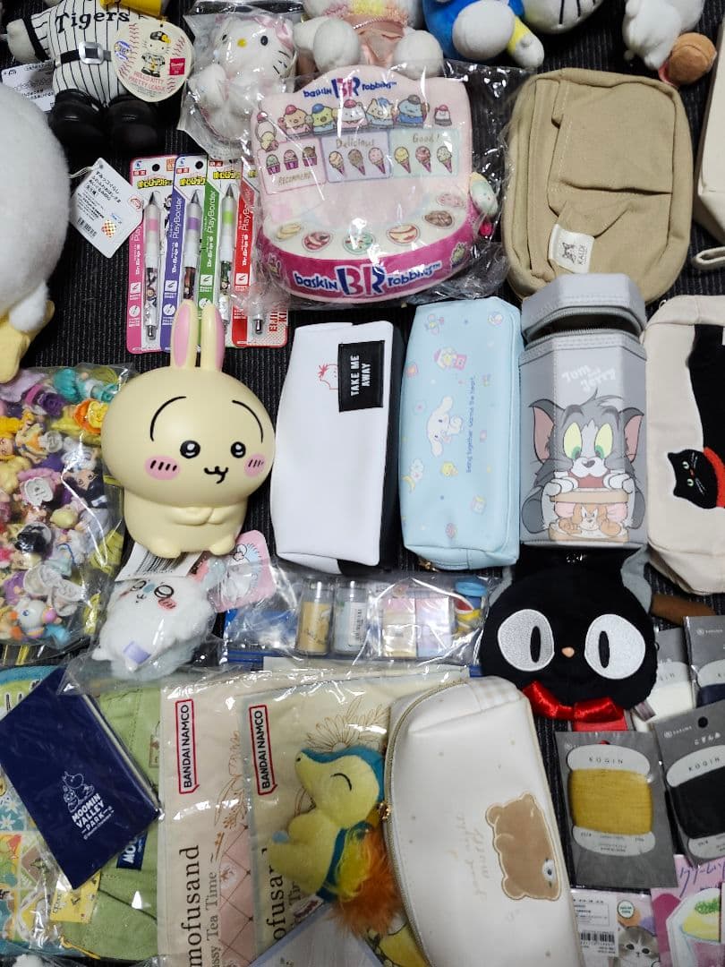 ポケモン　ちいかわ　サンリオ　メモ帳　筆箱　糸　すみっコぐらし　まとめ売り