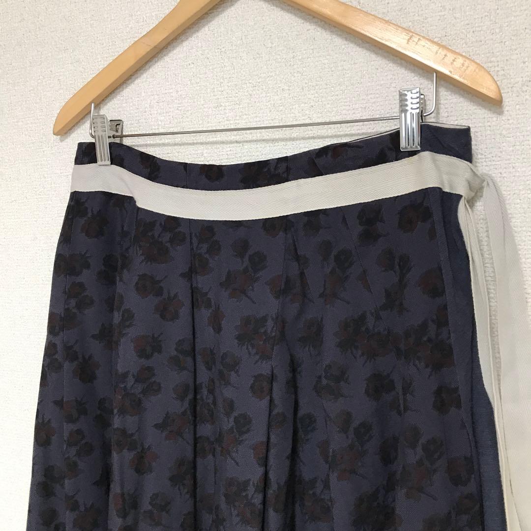 専用ですtricot COMME des GARCONS ウール　花柄　スカート