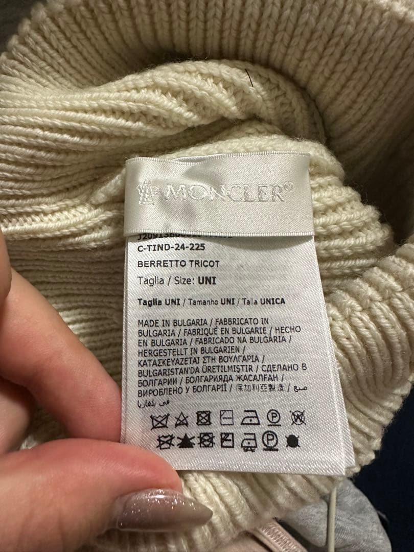 MONCLER ホワイトニット帽 ‼️ICE‼️