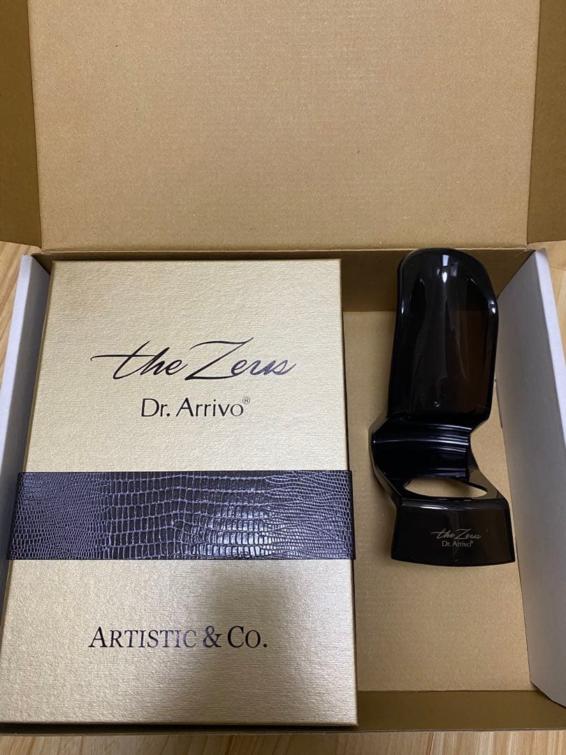 新品未使用★ Dr. Arrivo ザ ゼウス 美顔器