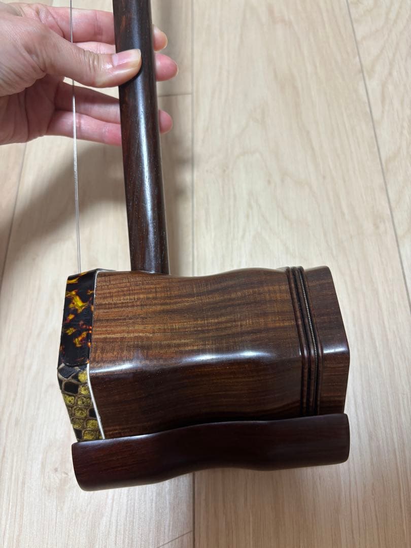 [新品未使用]二胡　明清旧料老紅木　李揚制　★10種類の駒セットをおまけでお付け