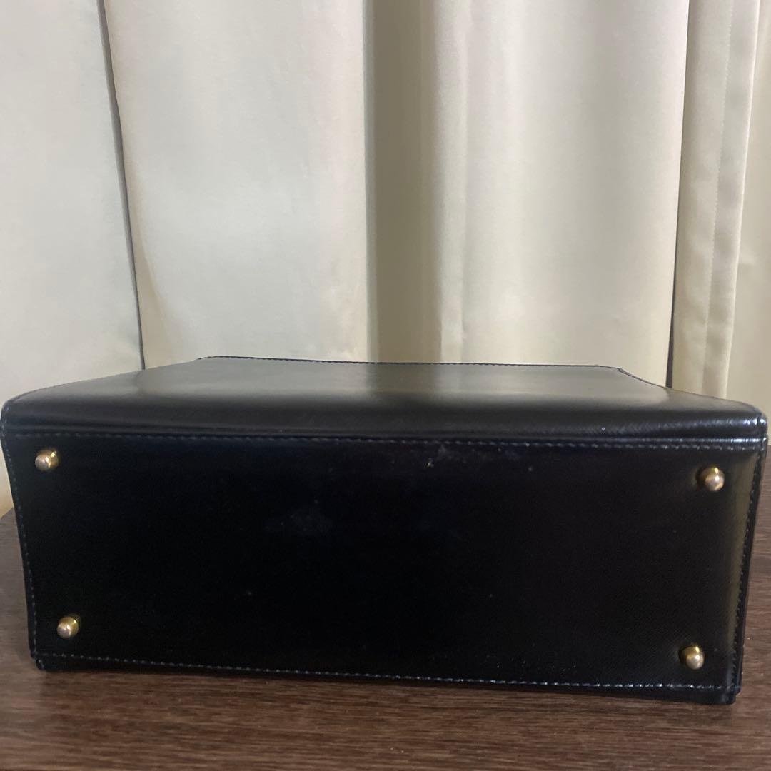 【送料無料】ヴェルサーチ ハンドバッグ フォーマル メデューサ レザー ブラック