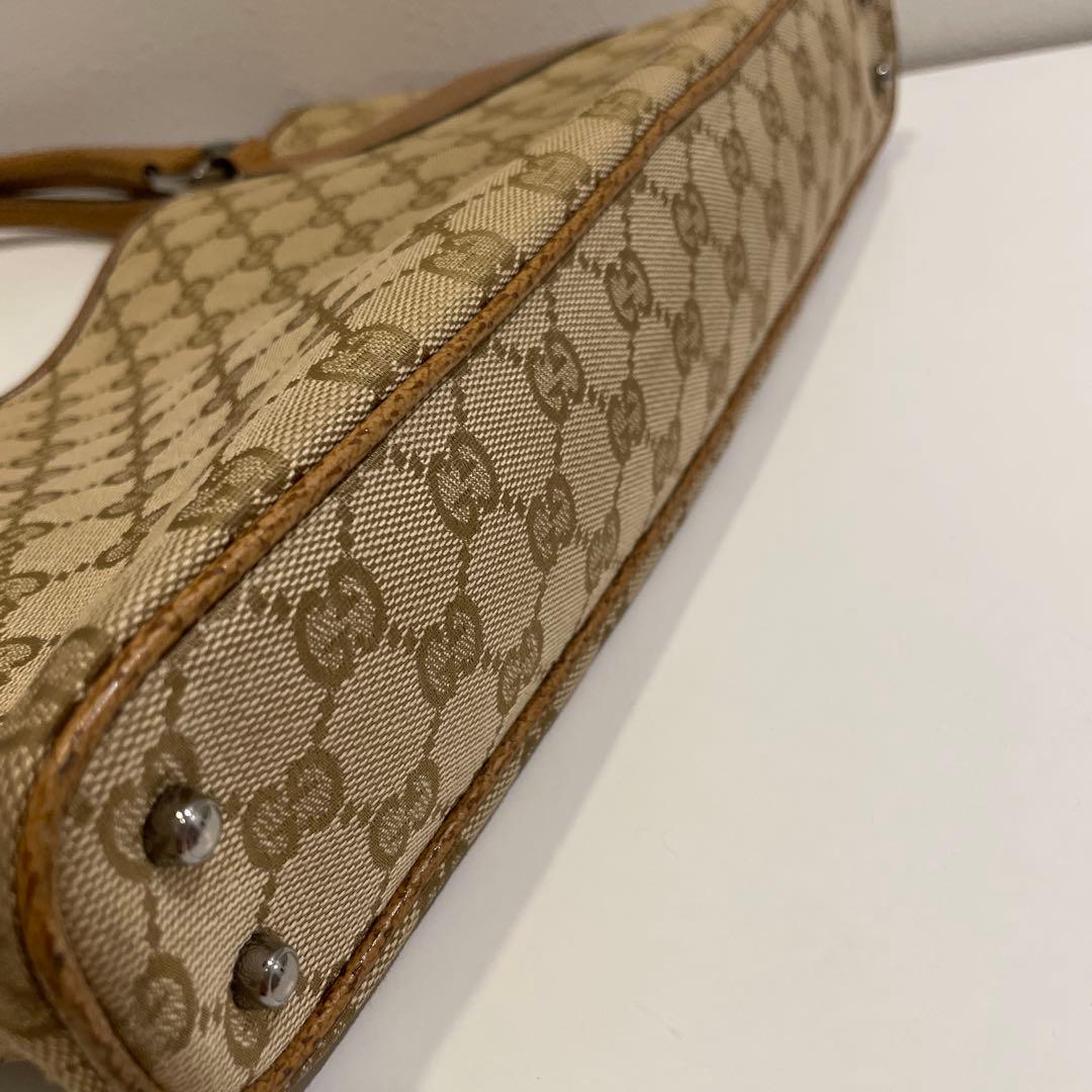 ぴょんしき様　グッチ　ショルダーバッグ