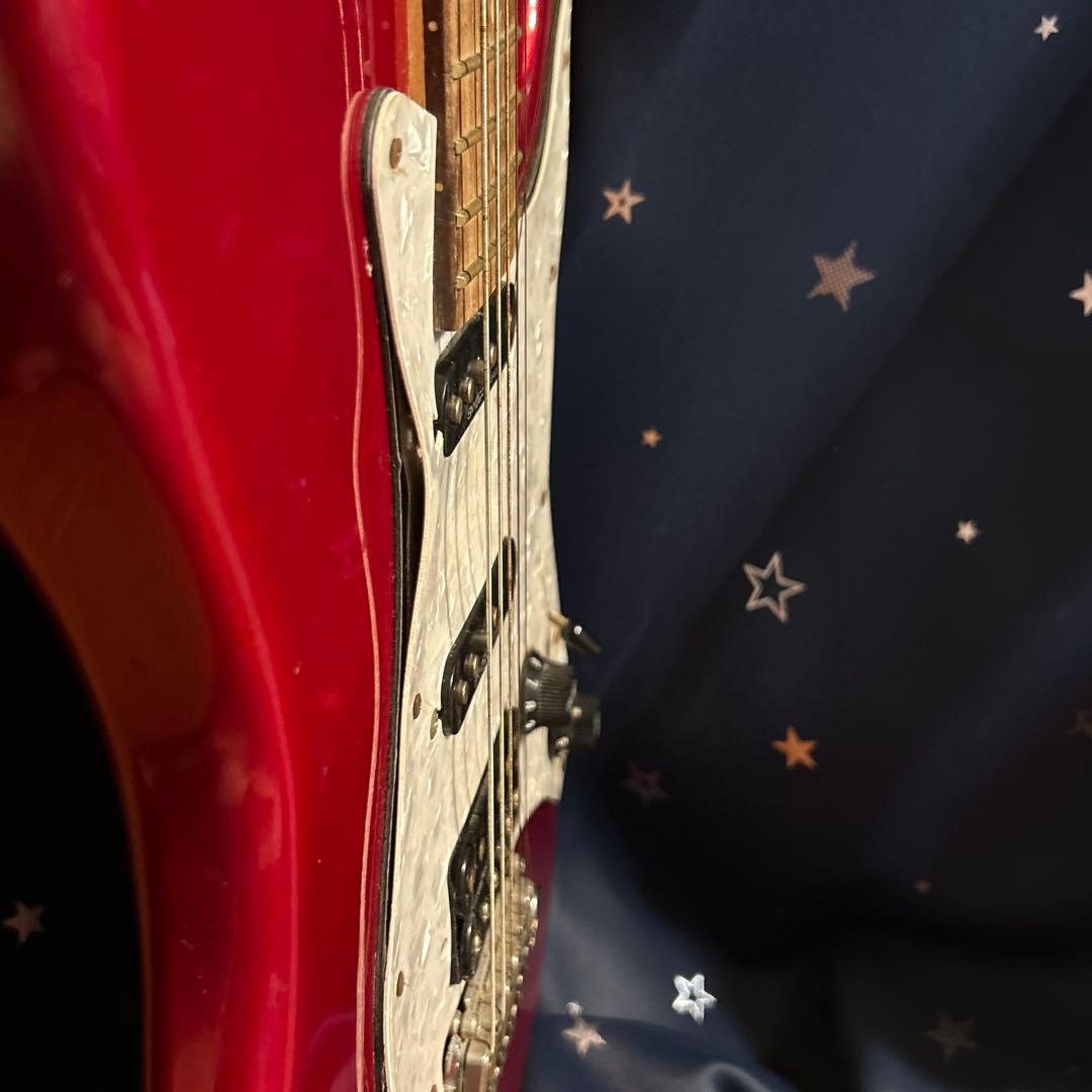 エリオス赤いエレキギター Snyder Maxピックアップ