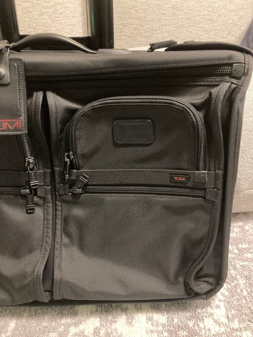 【使用2回】TUMI トゥミ 22033DH キャリー2輪