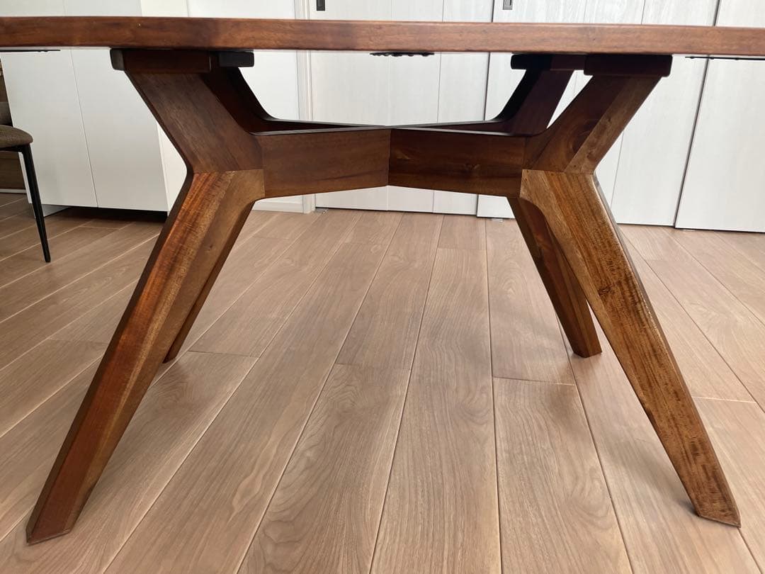 ブラウン 木製 モダンダイニングテーブル