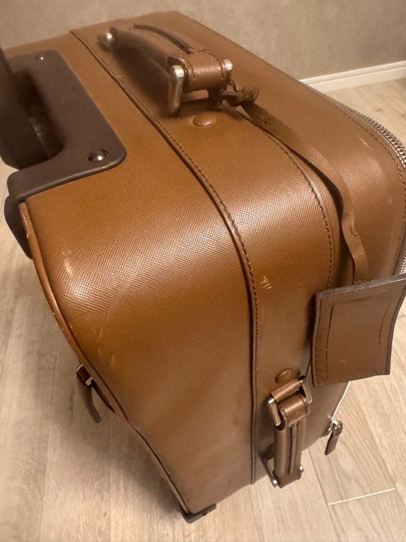 プラダPRADA 三角ロゴ　サフィアーノ　キャリーケース　ブラウン