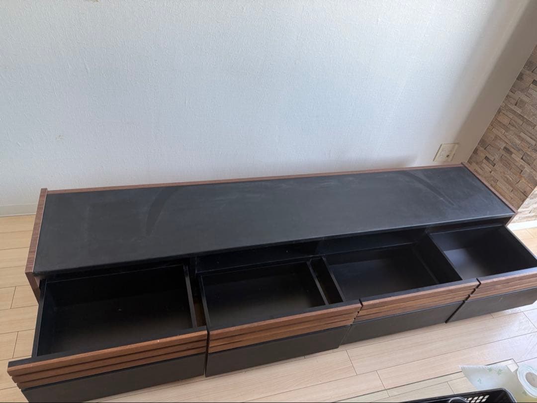 黒い木製テレビ台 引き出し付き