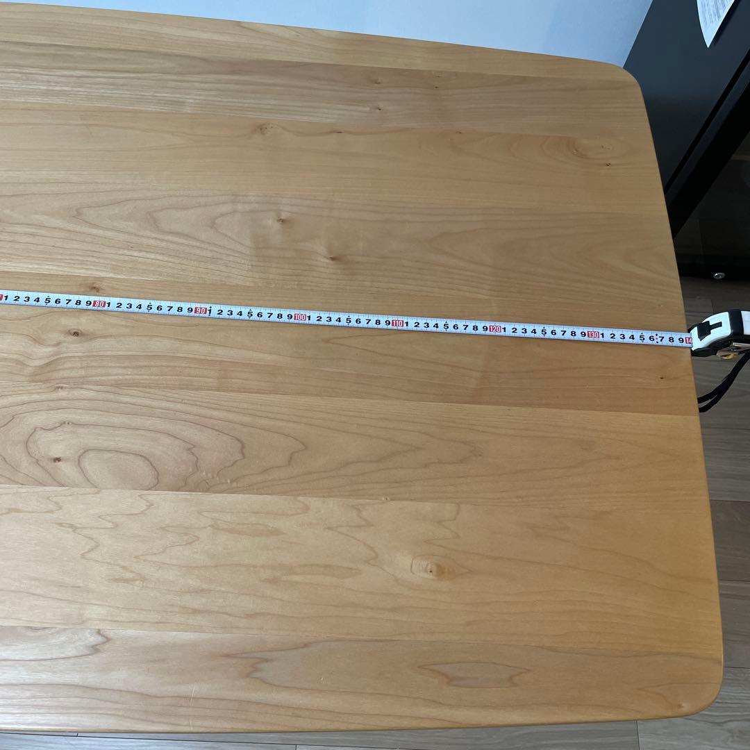 中古　KEYUCA Mei ダイニングテーブル　メープル無垢材