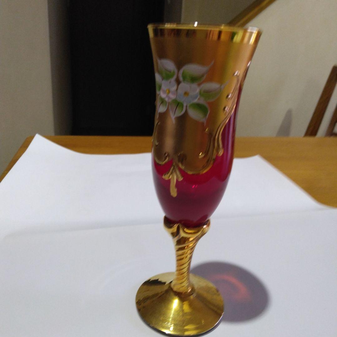 ベネチアングラス　赤と金のガラスグラス 花柄