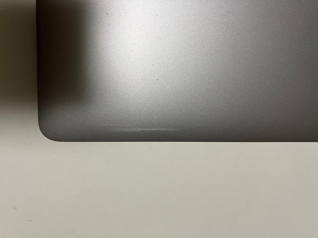 MacBook Pro 15.4インチ Retina 2018