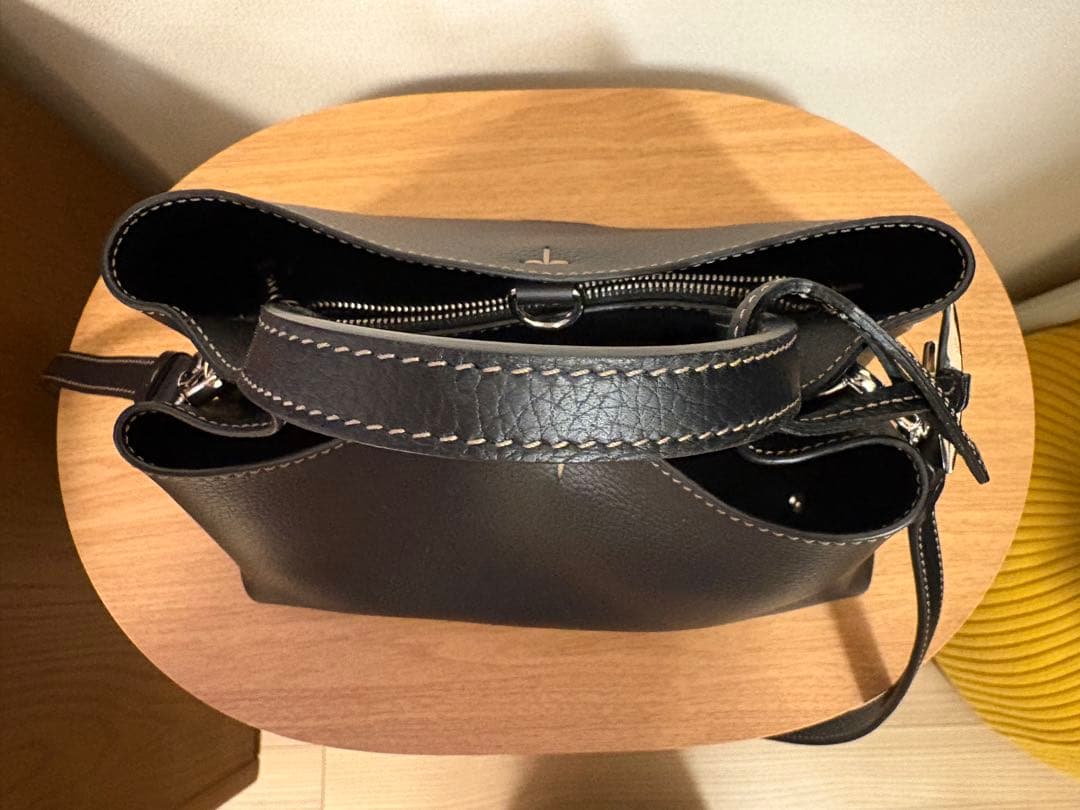 【未使用】TOD'S レザー バッグ マイクロ　※あんしん鑑定料負担します