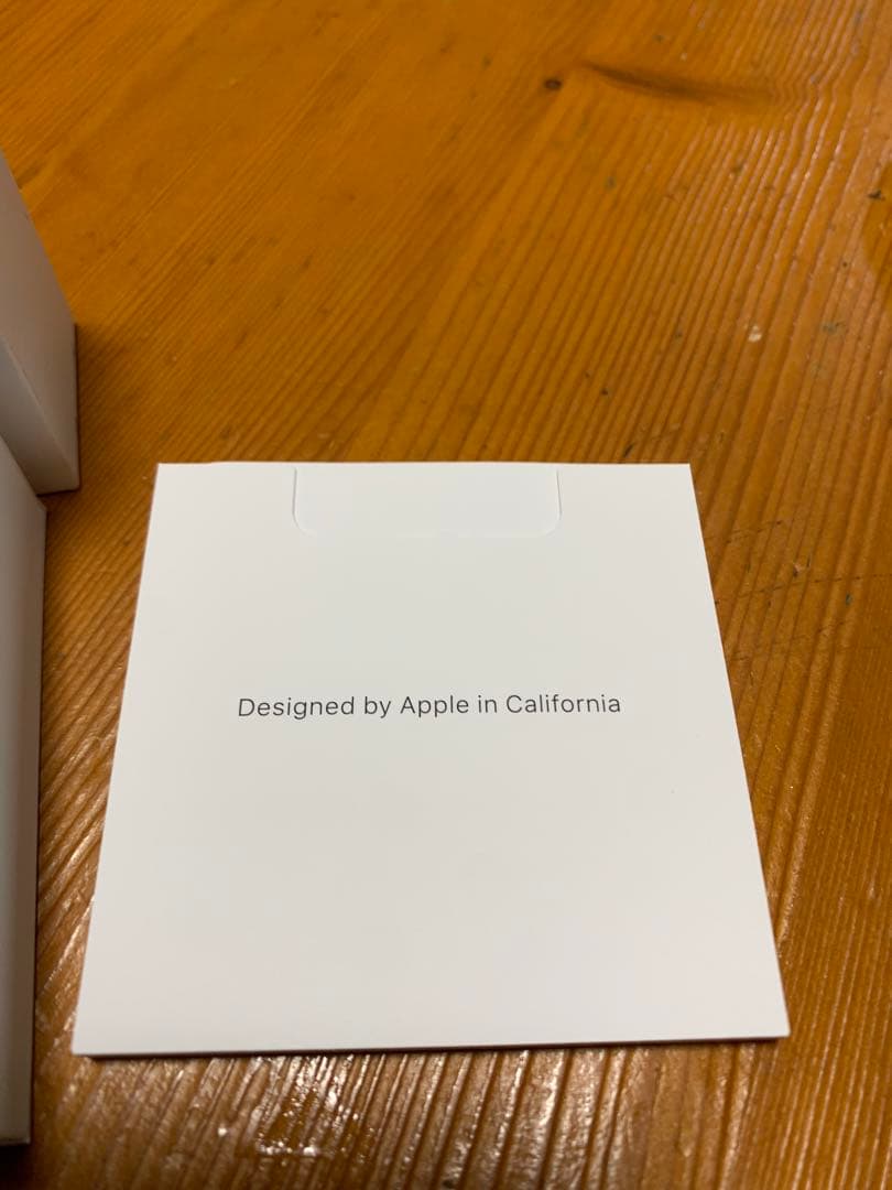 AirPods4本体 ホワイト 充電ケース付き