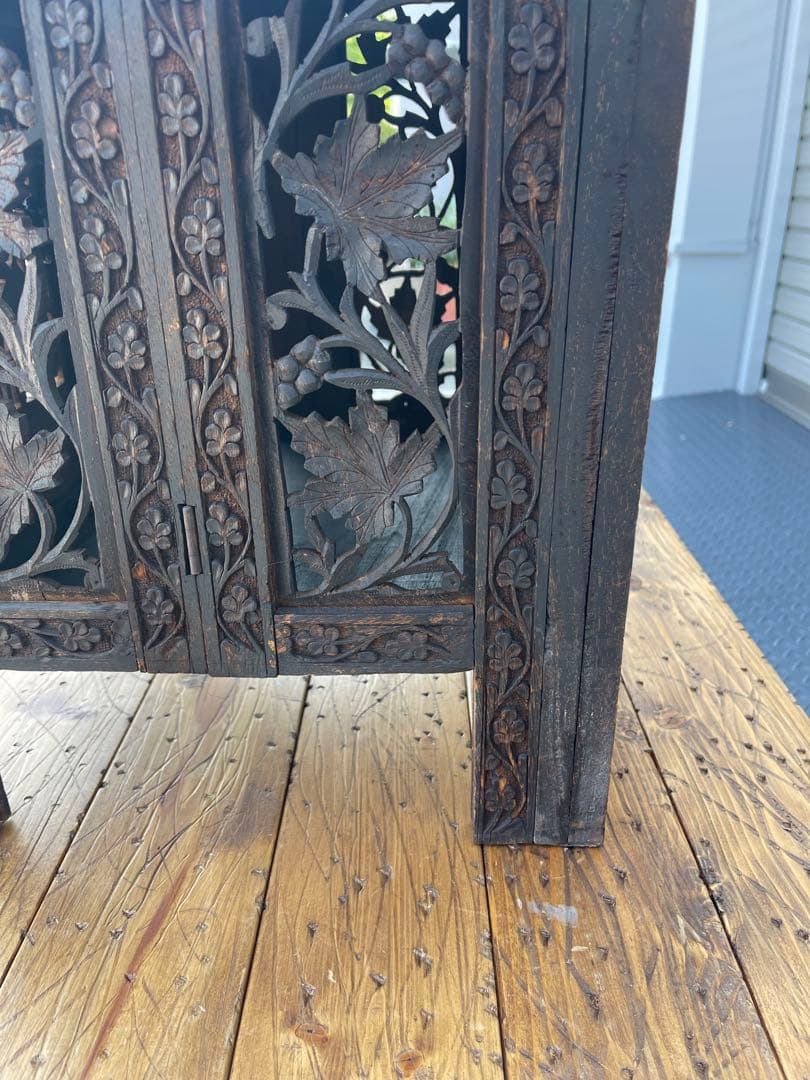 サイドキャビネット　花台