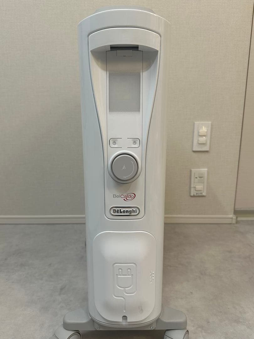 【超美品、使用数回】デロンギ　ベルカルド　オイルヒーター　今週末まで！