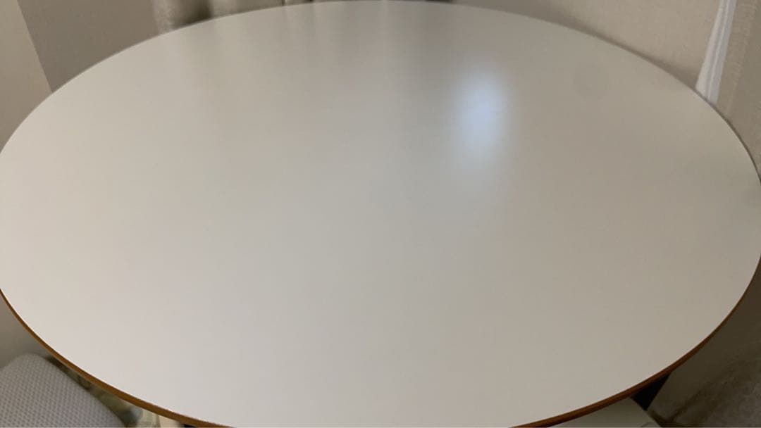 IKEA BILLSTA 丸テーブル