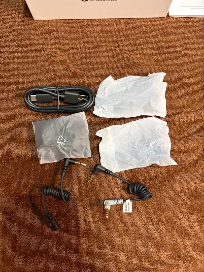 Hollyland LARK 150 ワイヤレスマイクシステム