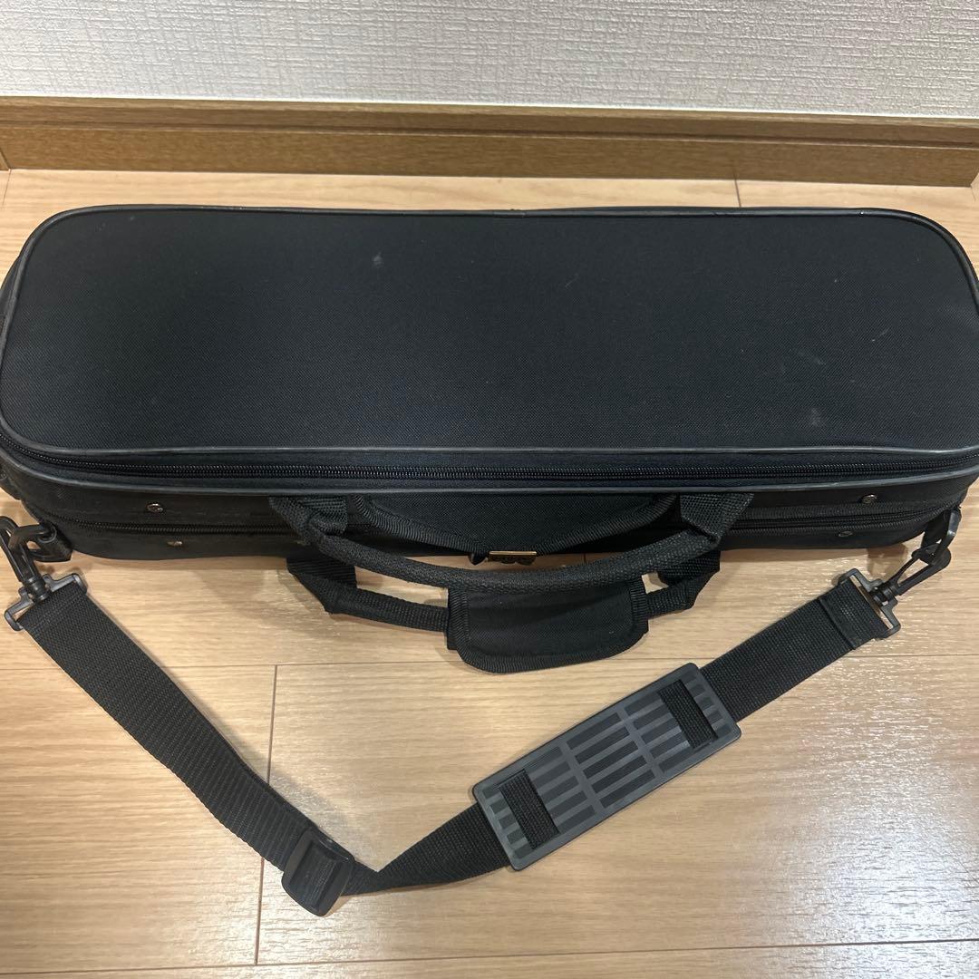 バイオリン　調律済み　弦、ケース付き