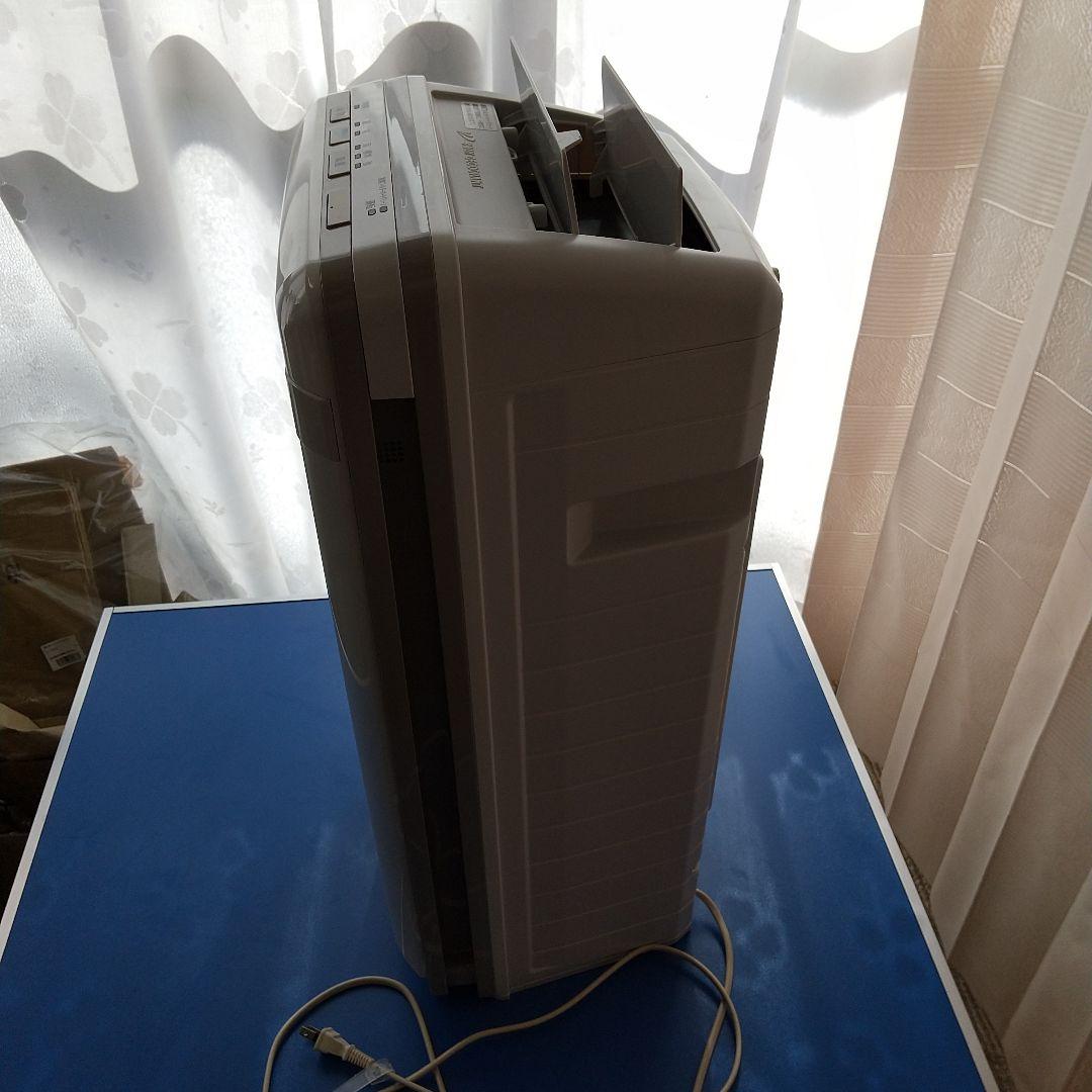 PLAZION 空気脱臭機26X24X65cm位、