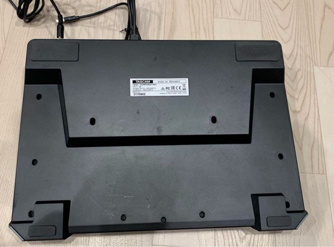 TASCAM Mixcast 4 ライブ配信ミキサー オーディオインターフェース