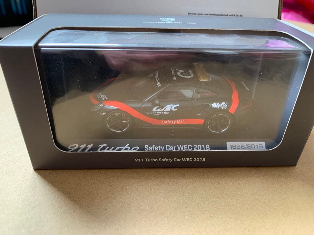 ポルシェ 911 Turbo Safety Car WEC 2018 ミニカー
