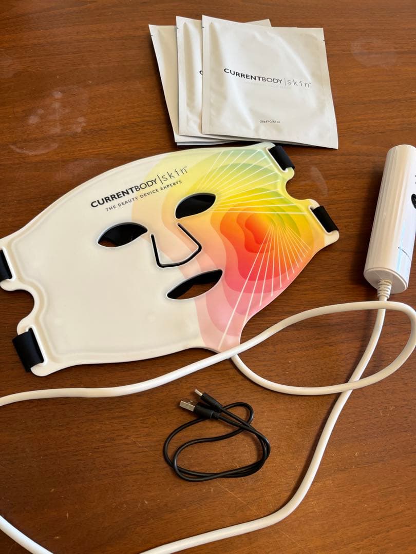 CURRENTBODY LEDフェイスマスク　カレントボディ