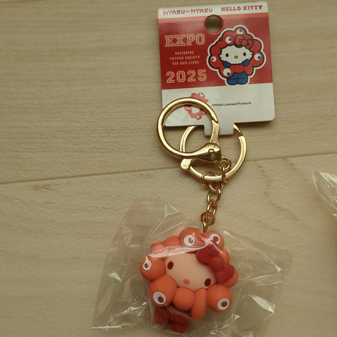 EXPO 2025 ミャクミャクサンリオ押しカラー立体キーホルダー 7 個