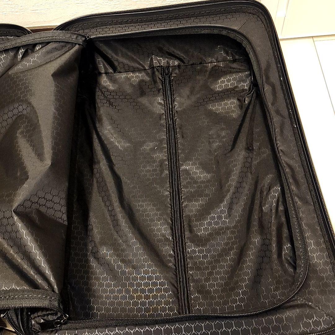 TUMI カーボン柄　4輪スーツケース キャリーケース　VAPOR