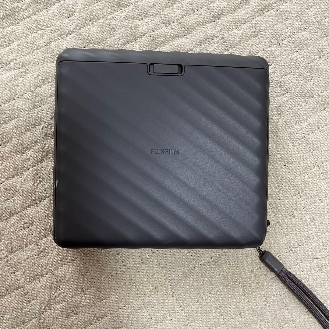 instax ワイド　モカグレイ　富士フイルム