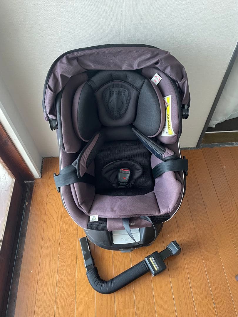 【週末限定お値下げ】Combi コンビ ネルーム エッグショックチャイルドシート