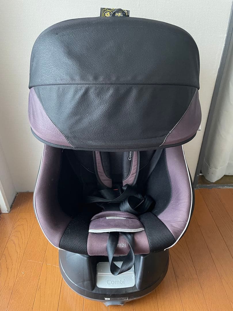 【週末限定お値下げ】Combi コンビ ネルーム エッグショックチャイルドシート