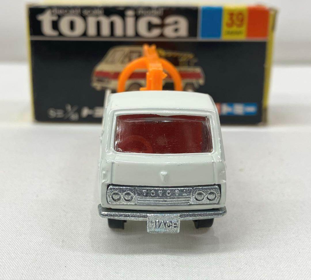 トミカ トヨタ ハイエース ￼レッカー No.39 黒箱