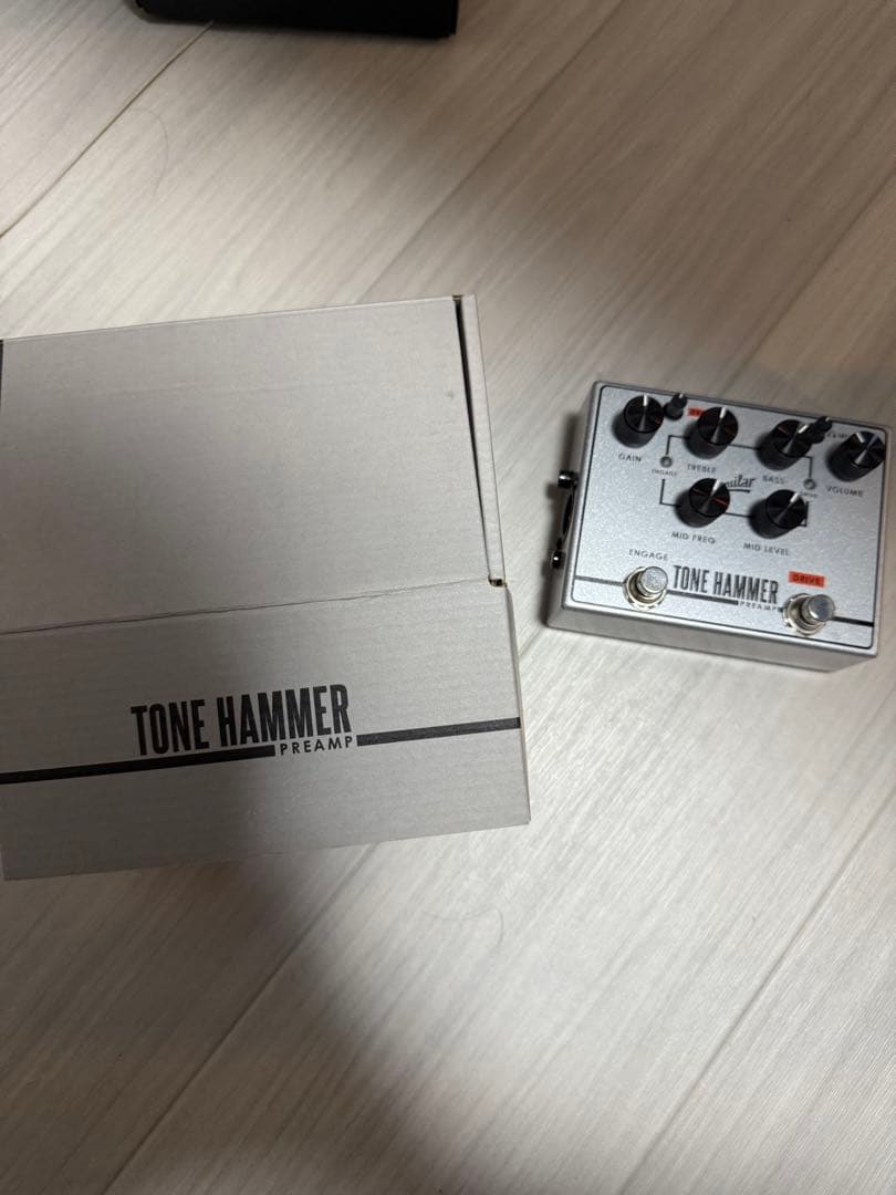 TONE HAMMER PREAMP ベースエフェクター