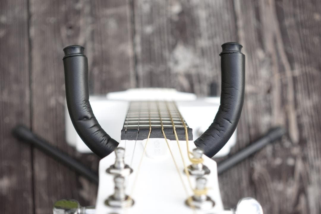 ENYA Nova Go Mini（白）カーボン複合材 ミニギター アウトドアに