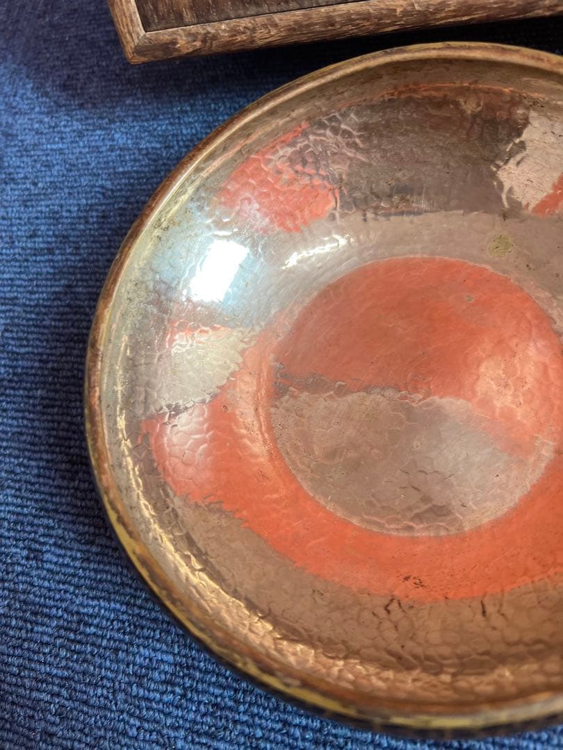 1054  銅打出輪花菓子器　丸形菓子鉢　古物　骨董品