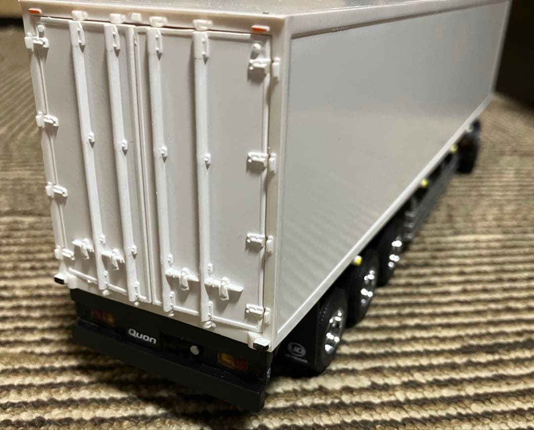 1/50Quon ホワイト トレーラー ミニカー