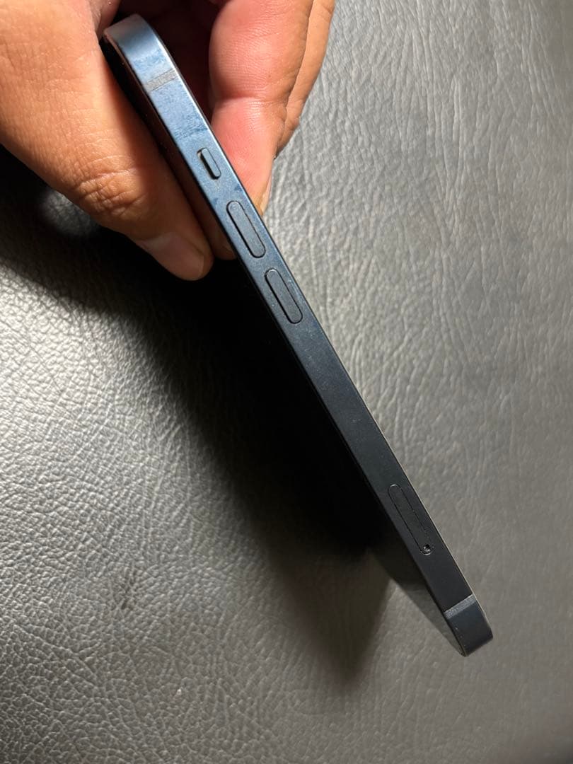 iPhone13 128GB ミッドナイト 中古　美品　箱備品有り