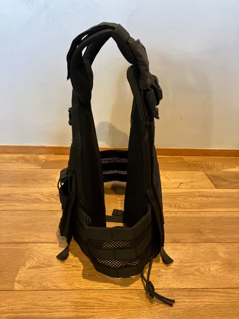 EMERSON LBX Armatus 2タイプ プレートキャリアレプリカ BK