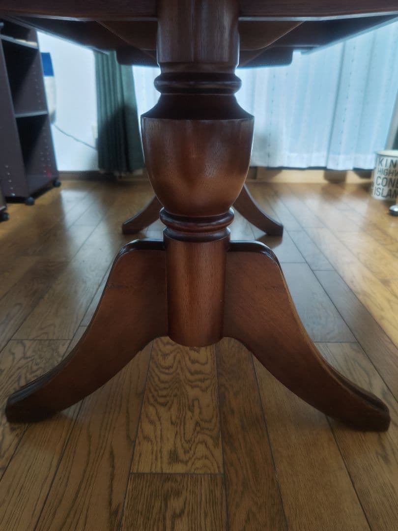 アンティーク調　マルニ木工　地中海ダイニングテーブル（伸長式）