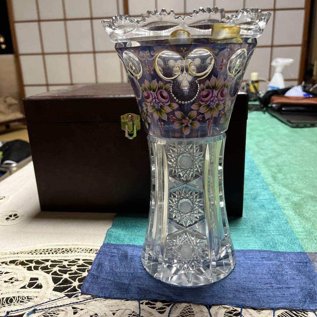 ボヘミアングラス　花瓶