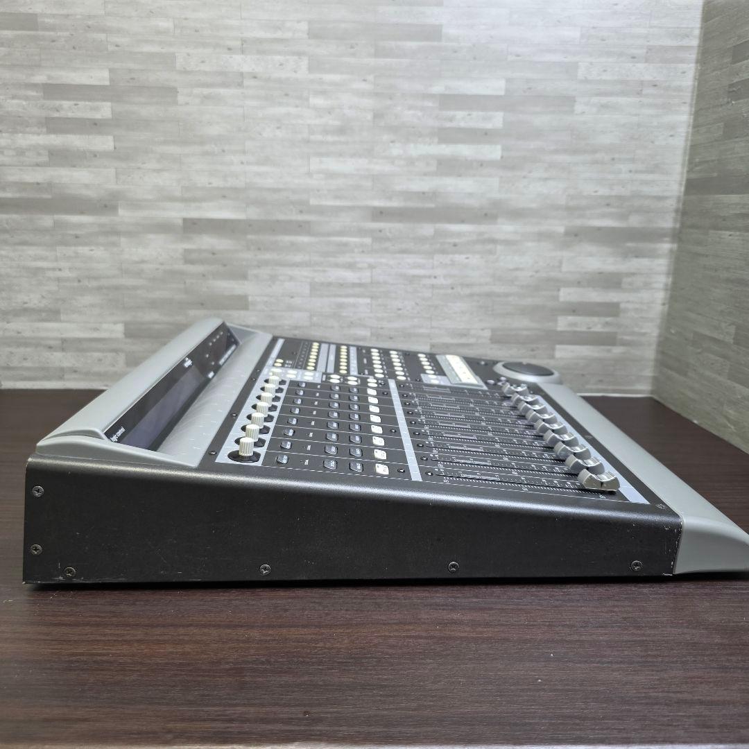 MIDI→USB接続 コントローラー・フェーダー 16チャンネル