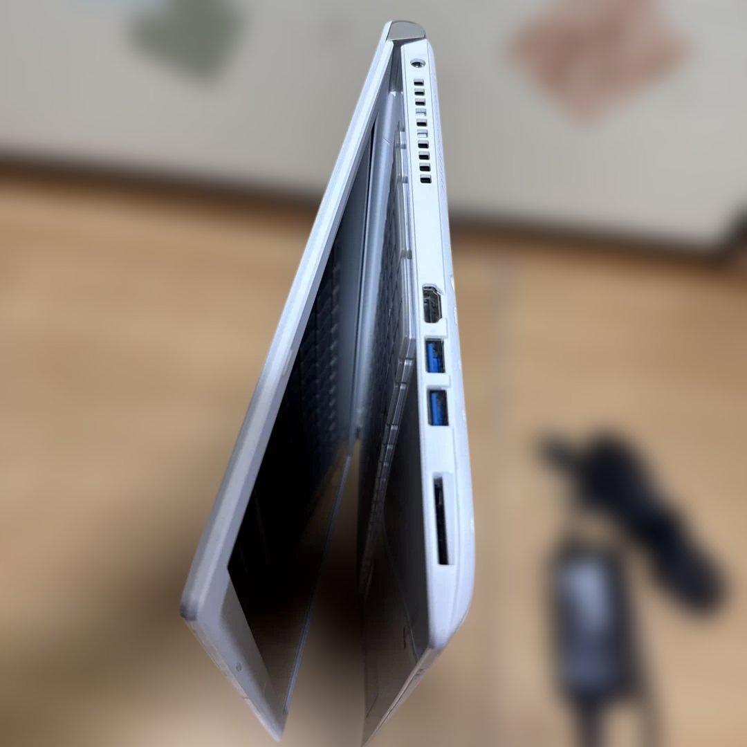 Corei7/8GB/SSDノートパソコン