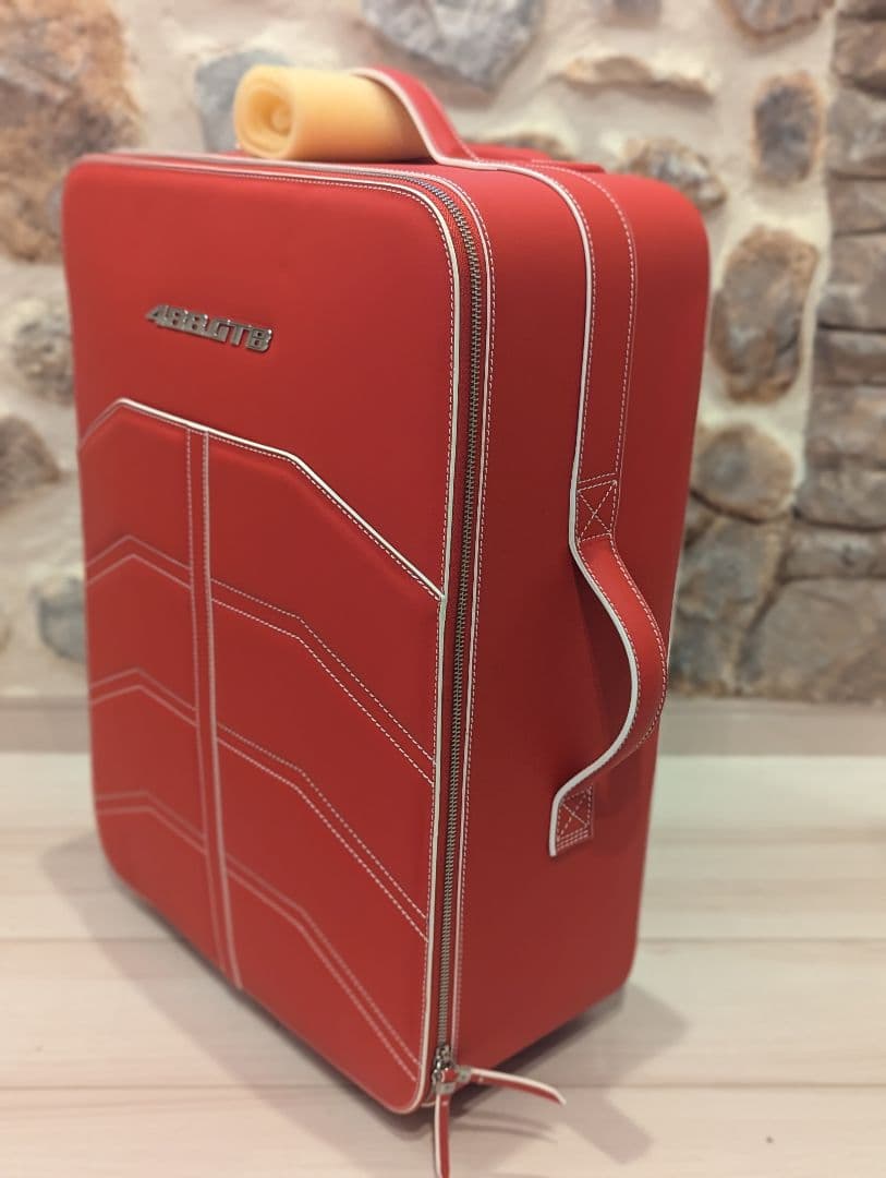 非売品　フェラーリ488gtb スーツケース　キャリケース