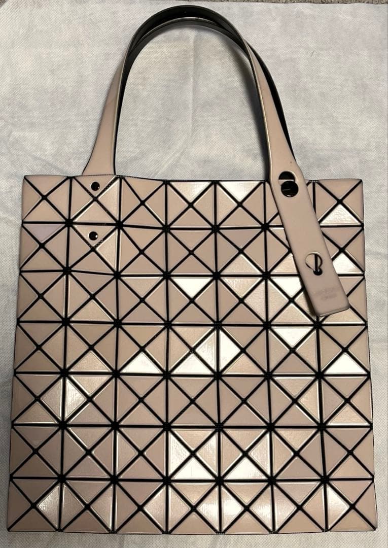 イッセイミヤケ　バオバオバッグ