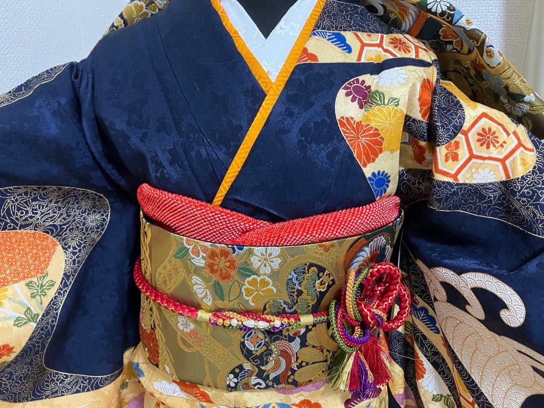 サービスセット しつけ糸つき紺の古典柄正絹振袖 全て揃ったフルセット M～トール