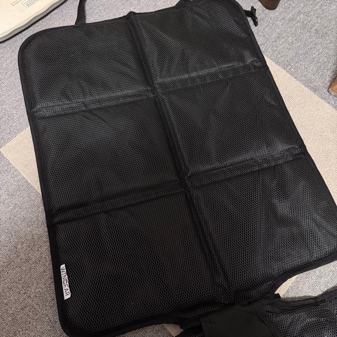 美品　ネビオジュニアシート清掃済み ISOFIXガイドカップ、シート保護マット