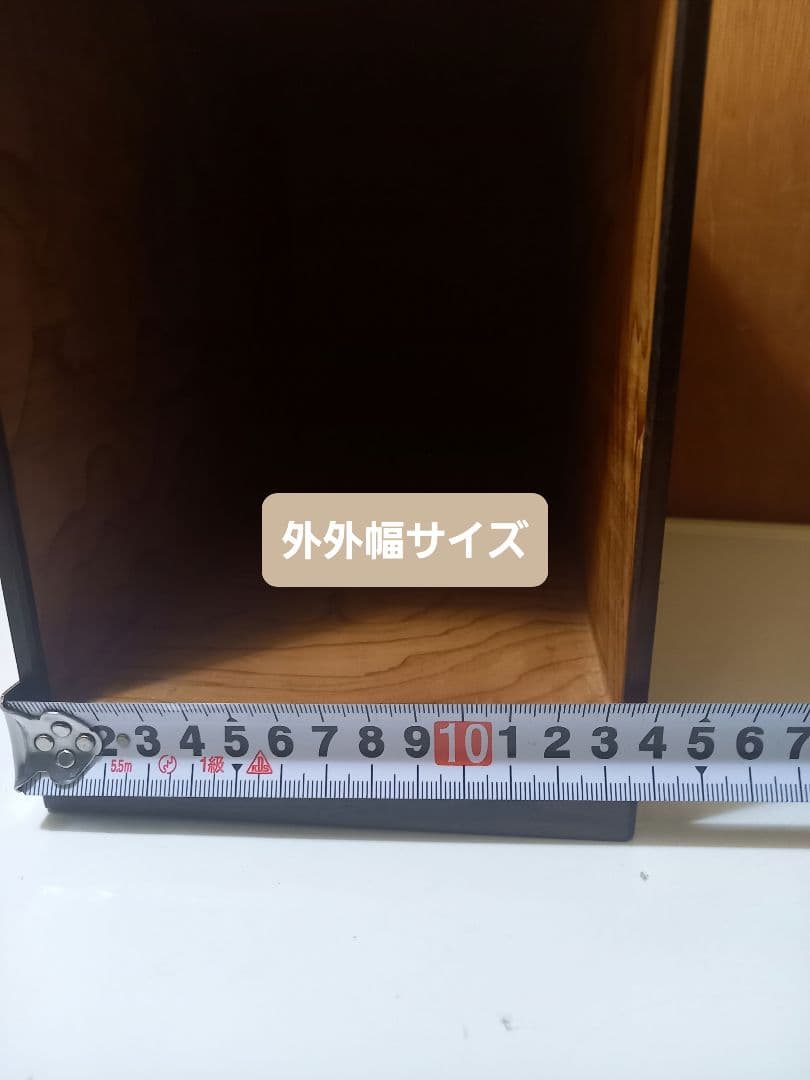 屋久杉と黒檀で作られた※メジロ用箱