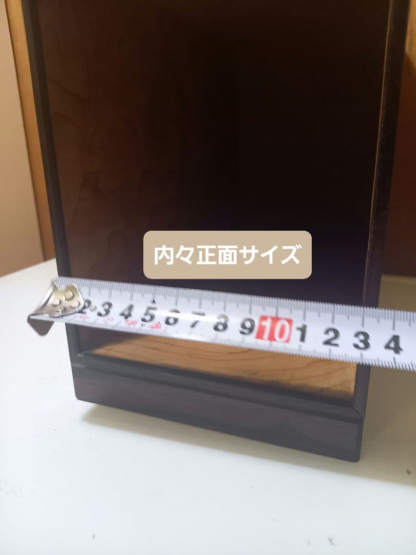 屋久杉と黒檀で作られた※メジロ用箱