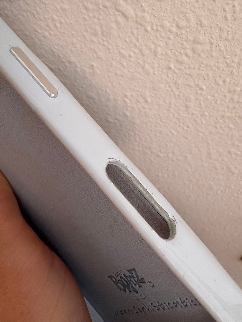 Urban Sophistication iPhone16 ケース 翼付き